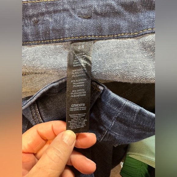 Chico’s The So Lifting Crop Jeans - Picture 8 of 10